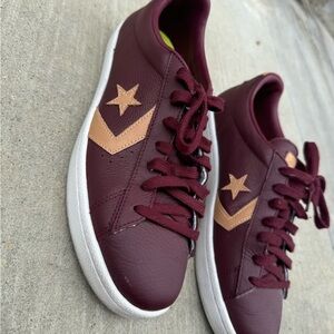 Converse size 10 retro